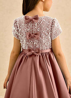 Azazie Cashew Robe Demoiselle D'honneur Fillette Robe Princesse en Mat Satiné avec manches Rose De Cèdre image7
