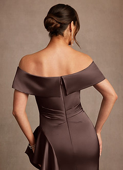 Azazie Kirsty Brudens mor kjoler Skede Off-Shoulder Stræk satin Gulv-længde Kjole image6