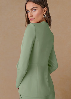 front Elara Staubiger Salbeigrün Maßgeschneiderter Blazer aus edlem Webmuster