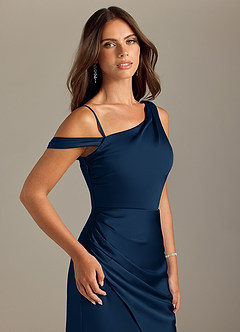 Azazie Madelyn Robes de demoiselle d'honneur Robe Sirène Convertible en Satin extensible Épaule décolletée Bleu Marine Foncé image6