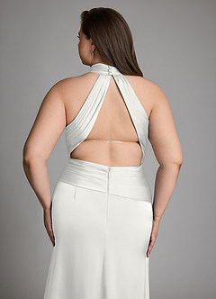 Azazie Gracelynn Vestidos de damas de honor Vestido Blanco de Satén Elástico de Corte Recto con Plisado image15