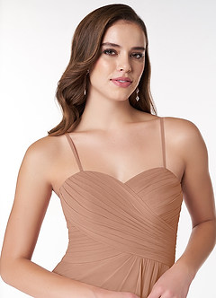 Azazie Arabella Allure Vestidos de damas de honor Vestido de Champán Rosado de Gasa de Corte en A Convertible con Escote de Corazón image6