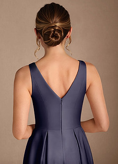 Azazie Fulton Vestidos para mãe da noiva Vestido Tormentoso de Cetim elástico de Linha A com Plissado image6