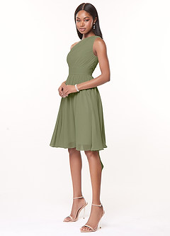 Azazie Katrina Vestidos de damas de honor Vestido de Pistacho de Gasa de Corte en A con Hombro unilateral image3