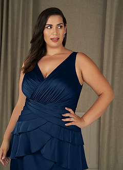Azazie Viola vestidos de madre de la novia Vestido de Azul Marino Oscuro de Satén Elástico de Corte En A con Plisado image9