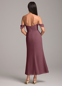 Azazie Saige Jurken voor bruidsmeisjes Converteerbaar Jurk van Chiffon met Kolom Off the Shoulder Sangria image5