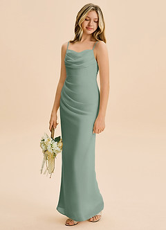 Azazie Mai Junior Vestido de Salvia Plateada de Gasa de Corte Recto con Plisado image1