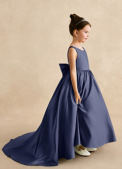 Azazie Mimia Robe Demoiselle D'honneur Fillette Robe Trapèze en Mat Satiné Arc Bleu Orageux image1
