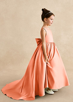 Azazie Mimia Robe Demoiselle D'honneur Fillette Robe Trapèze en Mat Satiné Arc Coucher De Soleil image1