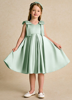 Azazie Guppie vestidos de niña de las flores Vestido de Agave de Satin Mate de Princesa con Plisado image1