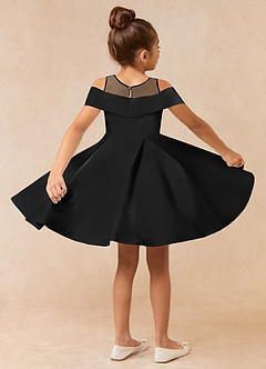 Azazie Shirin vestidos de niña de las flores Vestido de Negro de Satin Mate de Corte En A con Vestidos sin tirantes image3