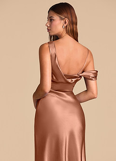 Azazie Madelyn 신부 들러리 드레스 인어 오프 더 숄더 메탈릭 새틴 바닥 길이 드레스 image7