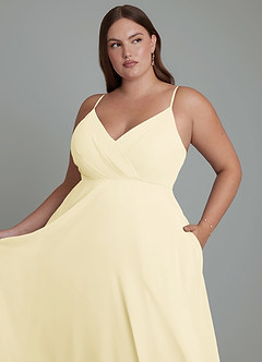 Azazie Amani Robes de demoiselle d'honneur Robe Trapèze en Mousseline de soie Plissé Sorbet Citron image12