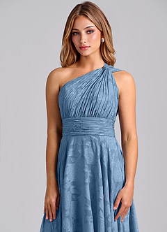 Azazie Charlize Probar vestidos en casa Vestido de Salvia Polvorienta de Devorado Floral de Corte en A con Hombro unilateral image6