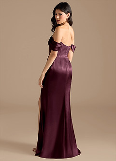 Azazie Lynden Jurken voor bruidsmeisjes Converteerbaar Jurk van Metaalachtig Satijn met Kolom Off the Shoulder Cabernet image3