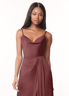 Azazie Brielle Vestidos de damas de honor Vestido de Acai de Satén Elástico de Corte En A con Tirantes finos con capucha image4