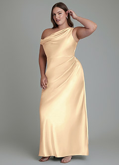 Azazie Emerson Vestidos de damas de honor Vestido Oro de Satén Metálico de Corte Sirena con Hombros descubiertos image11