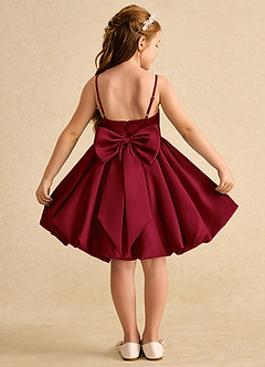 Azazie Davine vestidos de niña de las flores Vestido de Borgoña de Satin Mate de Corte En A con Tirante Espagueti image1