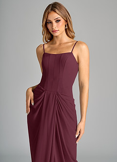 Azazie Anaïs Robes de demoiselle d'honneur Robe Fourreau en Mousseline de soie Sans bretelle Cabernet image7