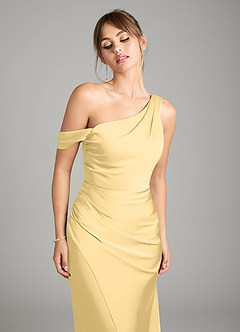 Azazie Madelyn Robes de demoiselle d'honneur Robe Sirène Convertible en Satin extensible Asymétrique Beurre image4