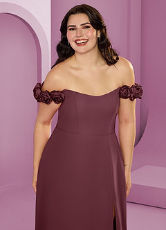 Barbie ♥ Azazie Suknie dla druhen Rozkloszowana szyfonowa sukienka z odkrytymi ramionami i kwiatowymi rozetkami image16