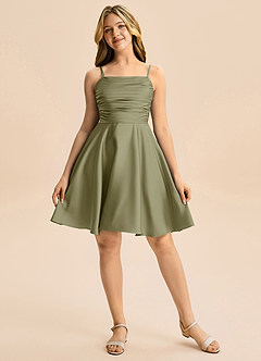 Azazie Miko Junior Vestido de Pistacho de Satén Elástico de Corte en A con Plisado image5