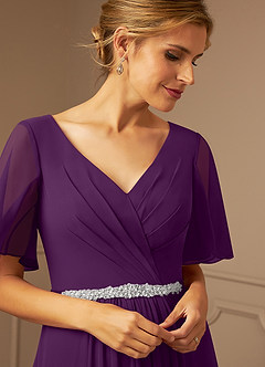 Azazie Tricia vestidos de madre de la novia Vestido de Uva de Gasa de Corte En A con Cuello en V Plisado image11