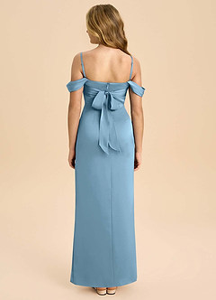 Azazie Saige Junior Robe Fourreau en Satin extensible Épaule décolletée Acier Bleuté image2