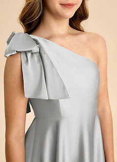 Azazie Penguin Junior Jurk van Stretch Satijn met A-Lijn Boog Zilver image7