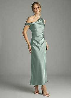 Azazie Emerson Robes de demoiselle d'honneur Robe Sirène en Satin extensible Épaules dénudées Agave image3