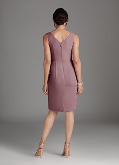 Azazie Saturn Mère de la mariée Robes Robe Fourreau en Mousseline de soie Col V plissé Rose Poussiéreuse image4