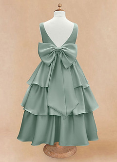 Azazie Margie Robe Demoiselle D'honneur Fillette Robe Trapèze en Satin extensible Nœud Sauge D'argent image5