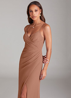 Azazie Maci Abiti da Damigella Abito Tubino in Chiffon Plissettato Bronzo image2