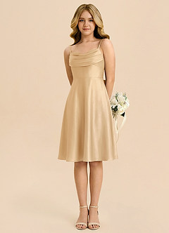 Azazie Bear Junior Robe Trapèze en Satin extensible Encolure en Forme de Cœur Or image5