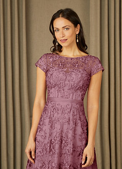 Azazie Sanna Mère de la mariée Robes Robe Trapèze en Tulle Dentelle à encolure dégagée Mauve Vintage image5