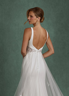 Azazie Ebony Vestidos de novia Vestido Diamante Blanco de Satén con cara trasera de crepé de Línea A con Lentejuelas image6