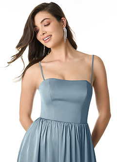 Azazie Morana Jurken voor bruidsmeisjes Converteerbaar Jurk van Stretch Satijn met A-Lijn Off the Shoulder Stoffig Blauw image2
