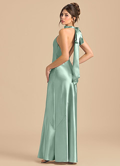 Azazie Velli 신부 들러리 드레스 쉬스 하이넥 메탈릭 새틴 바닥 길이 드레스 image1