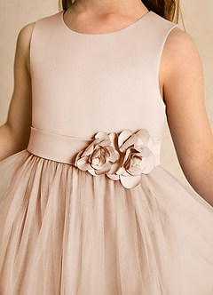 Azazie Miracle vestidos de niña de las flores Vestido de Rosa Inglesa de Satin Mate de Corte En A con Lazo image6