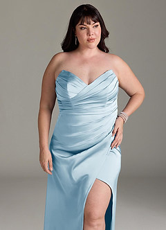 Azazie Yola Robes de demoiselle d'honneur Robe Fourreau Convertible en Satin extensible Plissee mit V-Ausschnitt Bleu Ciel image13