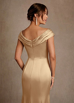 Azazie Aberdeen vestidos de madre de la novia Vestido de Champán de Satén Elástico de Corte Recto con Plisado image5