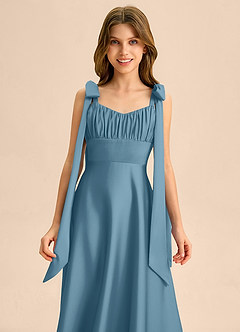 Azazie Halley Junior Abito A-Line in Raso Elasticizzato Fiocco Bermuda image6