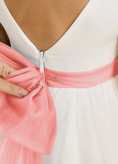 Azazie Kavi Blumenmädchenkleider A-Linie Schleifen Matte Satin Kleid Elfenbein Koralle image6