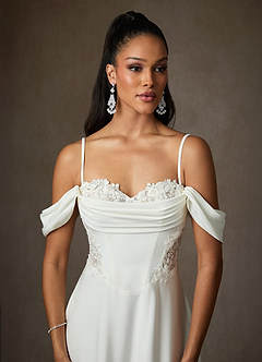 Azazie Ganelle Vestidos de novia Vestido de Diamante Blanco de Satén con cara trasera de crepé de Corte en A con Escote de Corazón image11