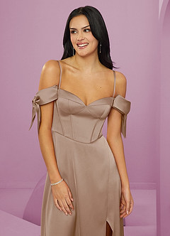 Barbie ♥ Azazie Jurken voor bruidsmeisjes Jurk van Stretch Satijn met A-Lijn Off the Shoulder Taupe image12