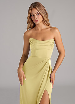 Azazie Johana Vestidos de damas de honor Vestido de Sorbete De Limón de Satén Elástico de Corte Sirena Convertible con Vestidos sin tirantes image2