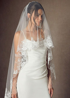 front Estelle Floral Lace Waltz Veil