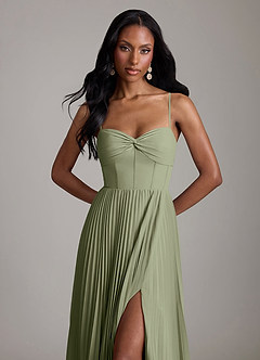 Azazie Akiko Vestidos de damas de honor Vestido de Pistacho de Gasa de Corte en A con Escote de Corazón image2