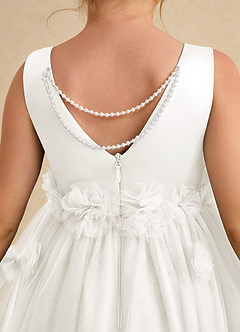 Azazie Lux Robe Demoiselle D'honneur Fillette Robe Trapèze en Tulle Perlé Ivoire image6