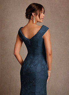 Azazie Keith Venta final Vestido Azul Marino Oscuro de Devorado Floral de Corte Recto con Plisado image5
